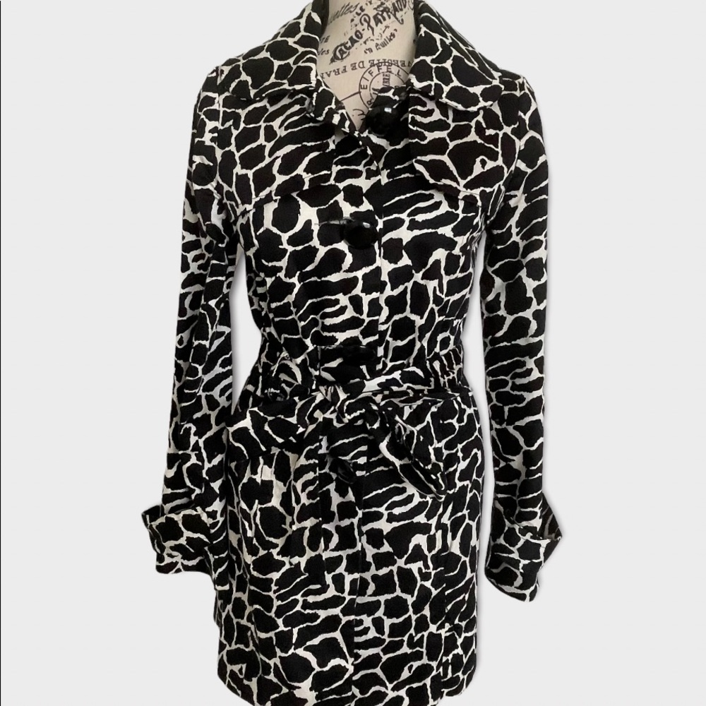 Luii Womans Animal Print Giraffe Black White Coat Jacket Sz S